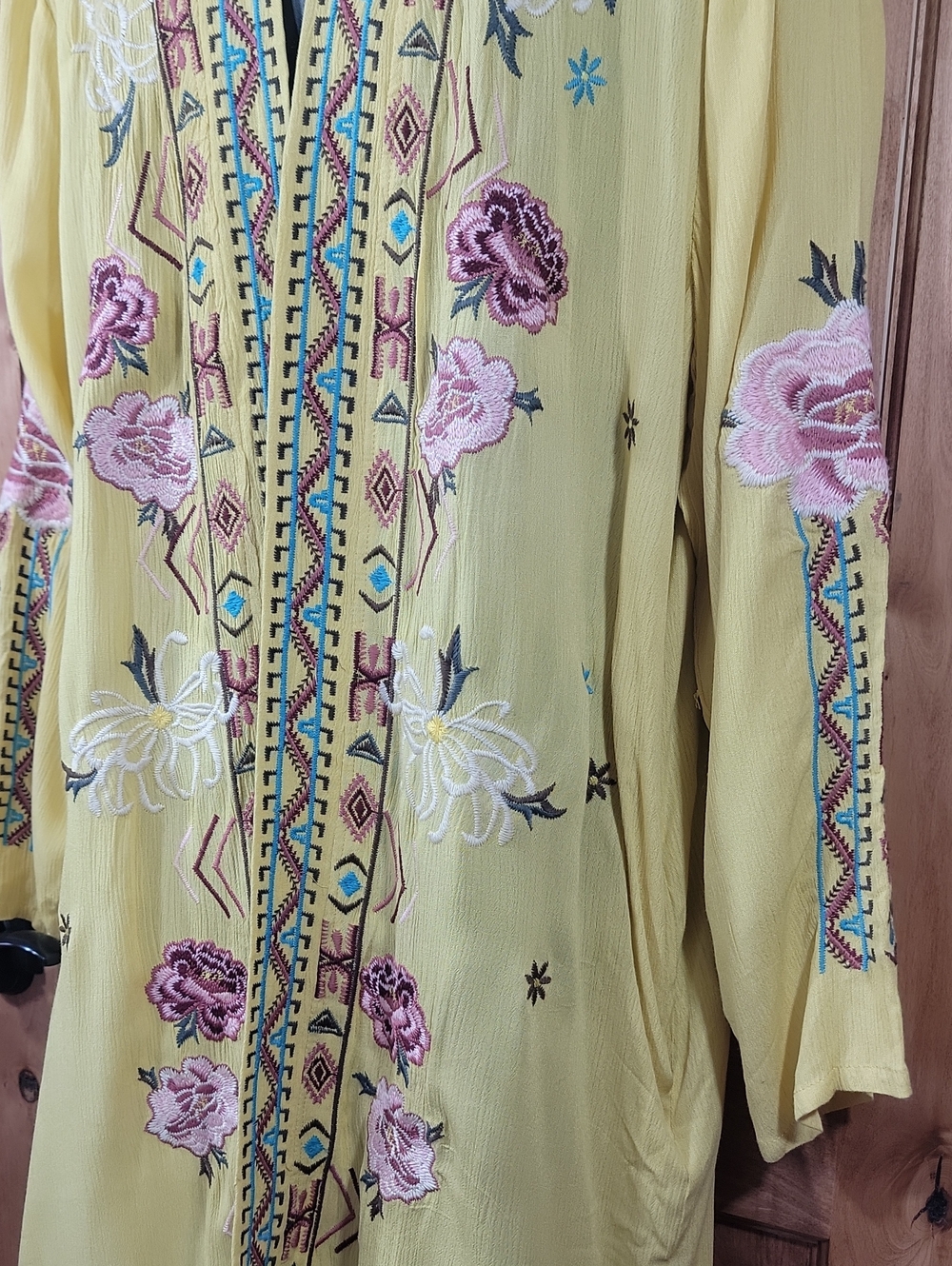 Paparazzi Embroidered Duster - Picture 4 of 16